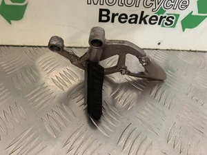 TRIUMPH 1050 SPRINT GT FRONT LEFT HANGER & PEG YEAR 2010-2014 (STOCK 979) - Picture 1 of 4