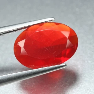 1,04 ct Fair Perfect Ovalschliff 10,4 x 7,3 mm 100 % natürlicher roter Äthiopien Feueropal - Bild 1 von 5