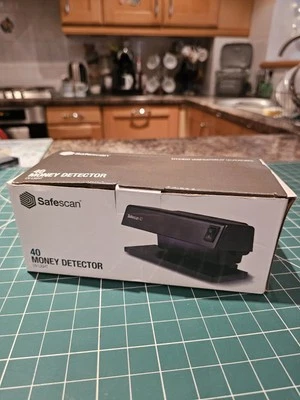 Safescan Rilevatore di denaro 40 - Luce UV - Immagine 1 di 4