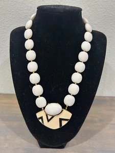 Vintage Trifari Cream Black and White Enamel Art Deco Necklace 17" - Picture 1 of 7