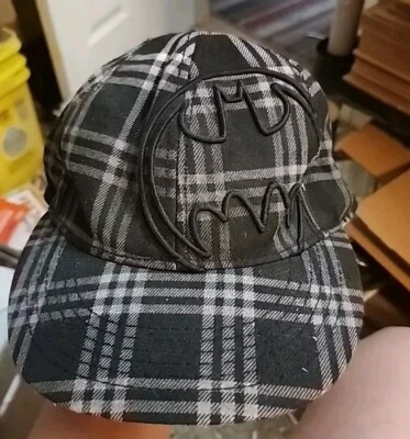 Sombrero/Gorra Para Hombres Batman DC Comics Negro A Cuadros Ajustado Estilo Béisbol Talla S/M Foto 1 de 4
