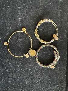 alex and ani Bracelets (set Of 3) tarnished   sold as is