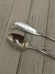 Oneida SSS Stainless Colonial Boston Teaspoon and Butter Knife (2 piece) - Picture 1 of 10