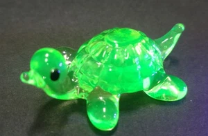 Uranglas Figur Schildkröte von Böhmisch Böhmisch Glas Handarbeit Tier JP unbenutzt - Bild 1 von 4