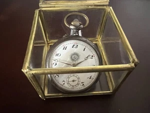 Expositor Taschenuhr Messing Schatulle Tür Freuden Quadrat Vintage - Bild 1 von 10