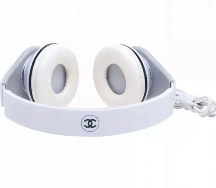 CHANEL 2017 VIP Collectors Swag CocoBot Show Headphones 3.5mm Jack Wired - Image 1 of 4