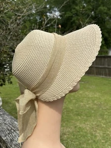 Vintage Straw Bonnet Hat For Women Tie Bow In Back CLEAN - Picture 1 of 8