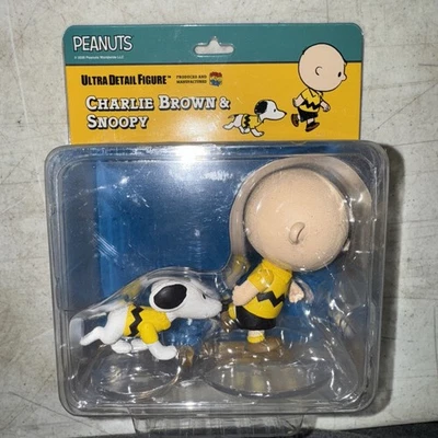 Peanuts Snoopy & Charlie Brown Medicom Ultra Detail Figure  HTF - image 1 of 2