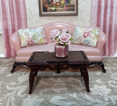 Renwal PINK SOFA & COFFEE TABLE Vintage Tin Dollhouse Furniture Plastic 1:16  - Image 1 of 4