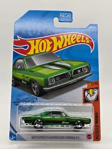 Hot Wheels Muscle Mania Series '68 Plymouth Barracuda Formula S Metallic Green - Picture 1 of 8