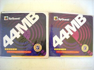 **TWO 1991 SYQUEST SQ400 44 MEGABYTE 5.25" REMOVABLE HARD DISK CARTRIDGES #2**