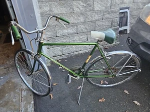 1968 Schwinn Varsity Vintage Touring Road Bike CAMPUS GREEN Men's Bicycle - Picture 1 of 15