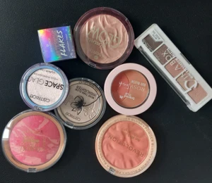 Set aus Blush, Highlighter, Lidschattenpalette, neu - Bild 1 von 1