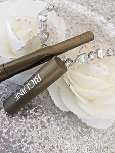 BIGUINE MAKEUP STYLO OMBRE A PAUPIERES CREME WATERPROOF TEINTE VERT D HIVERT - Picture 1 of 3