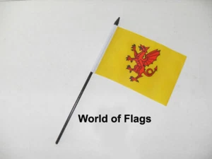 SOMERSET FLAG 6" x 4" SMALL HAND WAVING County Crafts Table Desk Display - Picture 1 of 1