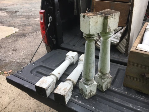 c1900 Victorian chunky porch baluster spindles set of 4 - 18 1/8" x 2 7/8" sq Cover