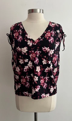 Top cuadrado recortado con estampado floral negro sin mangas Robert Rodriguez talla grande nuevo con etiquetas Foto 1 de 4