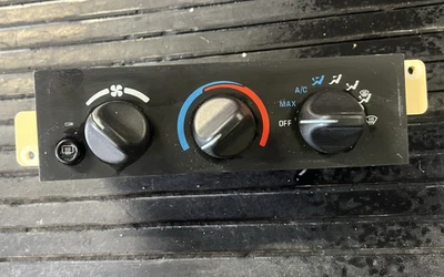 2000-2002 CHEVROLET CAMARO REAR AC HEATER CLIMATE TEMPERATURE CONTROL - Image 1 of 3