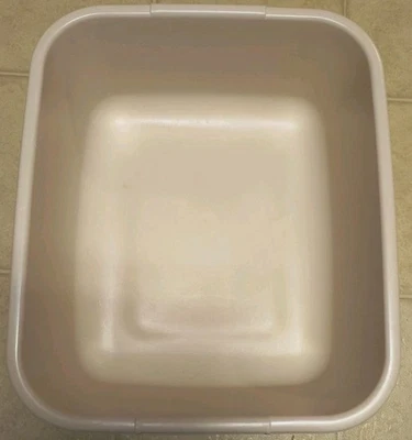 Plato de plástico Rubbermaid Almendra 2951 11,4 cuartos de galón de colección  Foto 1 de 4