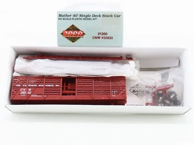 HO Life-Like Proto 2000 Kit 21200 CNW Chicago North Western 40' Stock Car #32833 - Image 1 of 4