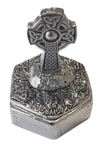 Celtic Cross Knotwork Pewter Trinket Box - Hand Made in Cornwall - Picture 1 of 7