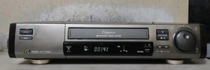 JVC HR-E939 VIDEOREGISTRATORE SUPER 7 TESTINE STEREO CON TELECOMANDO - Foto 1 di 13