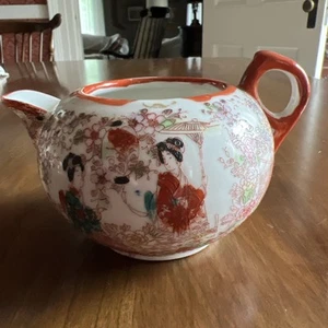 Antique Japanese Kutani Porcelain 3” H Teapot; Hand-Painted Geisha - Picture 1 of 16