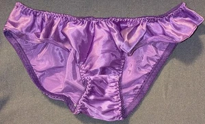 Neu ohne Etikett Vintage Cinema Etoile helllila Satin Flatter Bikini Höschen L - Bild 1 von 3