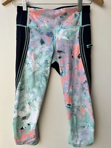 Lululemon Small Navy and Aqua print 3/4 tights with Zip Size 4 Summer look - Picture 1 of 11