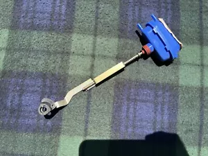 Mercedes-Benz W123 C123 300CD Trunk Power Lock Actuator - Picture 1 of 4
