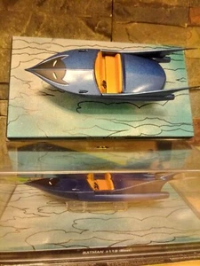 "BATBOAT" BATMAN EAGLEMOSS AUTOMOBILIA 1/43 SCALE DIECAST - Picture 1 of 11