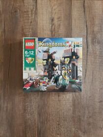 Lego Kingdoms Set 7187 New in Box, Sealed, Rare and Retired