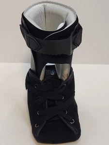 Ankle Brace, Medium, Right, Black, Adjustable, Clean, Fully functional - Picture 1 of 7