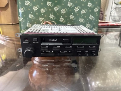 JAGUAR OEM 1991 XJS CONVERTIBLE CASSETTE PLAYER RADIO TAPE STEREO RECEIVER  - Image 1 of 4