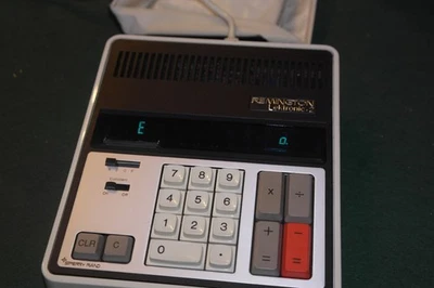 Vtg Retro Sperry Rand Remington  Electronic Calculator w/Case - Image 1 of 4