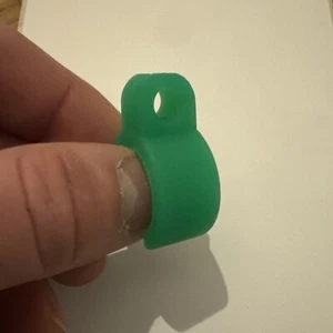Smoking Cigarette-Tobacco/Joint Holder Silicone Ring Finger Hand Free Rack - Picture 1 of 1