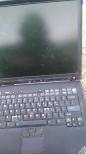 IBM\Lenovo Thinkpad R52 for parts - Picture 1 of 7