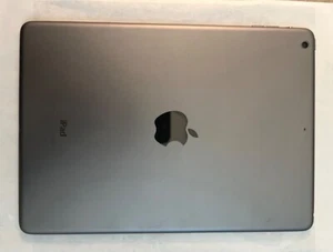 Apple iPad Air 2 16GB, Wi-Fi, 9.7in - Space Gray - Picture 1 of 4