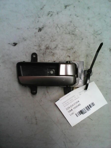 Manija interior trasera lateral del pasajero Nissan Máxima 2004 Foto 1 de 4