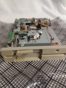 Yedata YD-380B 5.25" Floppy Disk Drive FDD UNTESTED *parts/repair - Afbeelding 1 van 8
