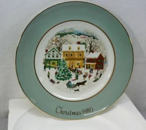 AVON 1973-1980 8 Weihnachtsteller Set in Originalkartons - neuwertig - Bild 1 von 7