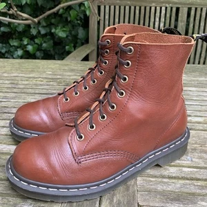 Dr Martens Marrón 1460 Hecho en Inglaterra Botas Ojal 8 Agujeros UK 8 EU 42 - Imagen 1 de 13