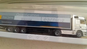 Wiking 1:87 MB 1840   Koffersattelzug    Global Training    Daimler Werbemodell - Bild 1 von 5