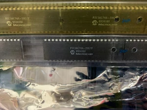 PIC16C74A-20E/PPIC IC MCU 8BIT 7KB OTP 40 Way DIP Microchip Microcontrollers 1pc - Picture 1 of 1