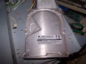 Apple Logo'd Quantum 160MB SCSI 1 Hard Drive with 50 Pin Connector and OS 7.5.5 - Picture 1 of 4