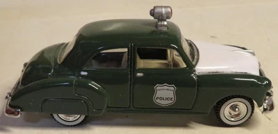Golden Wheels 50's American Cruiser South Bend Police Car Scale 1:64 Toy Car GUC - Image 1 of 4