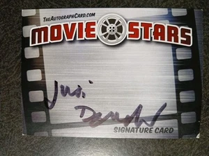 JUDI DENCH Hand Signed Autograph CARD - FAMOUS ACTRESS- 007 JAMES BOND - Picture 1 of 3