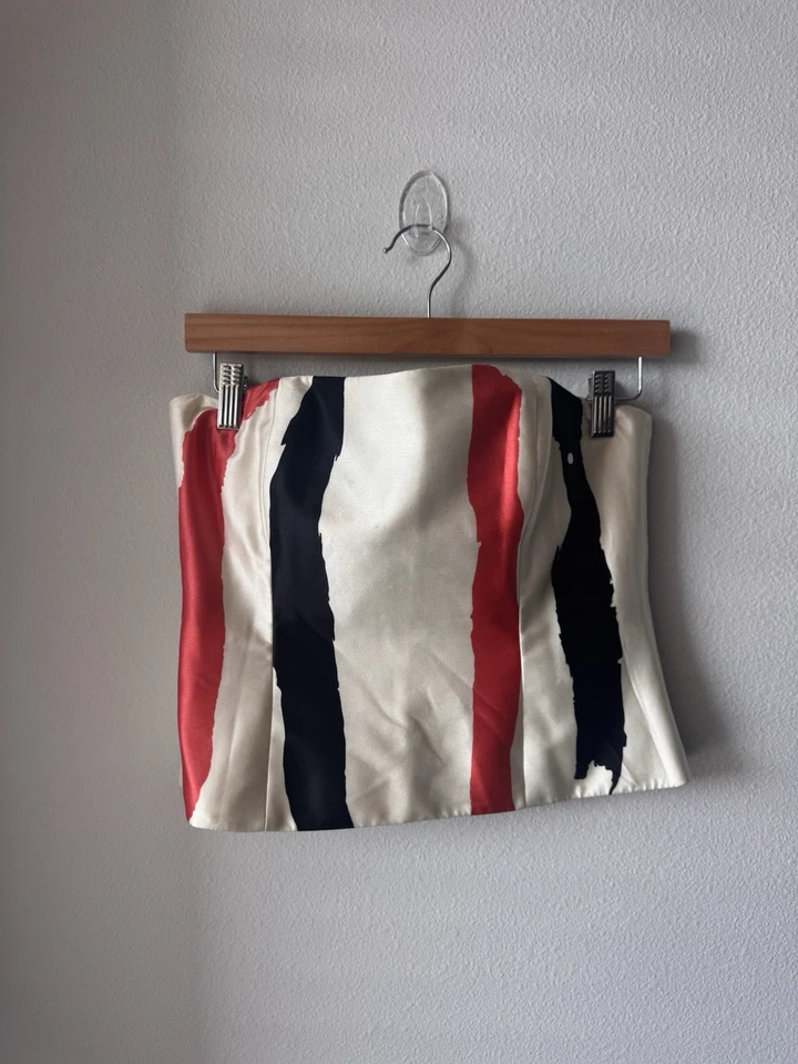 Blusa Kay Unger New York sem alças marfim vermelha preta abstrata P - Imagem 1 de 3