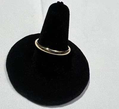 Anillo de boda clásico de oro amarillo de 18k de 2 mm Milgrain de Tiffany & Co 9 Foto 1 de 4