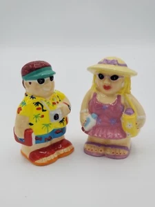 Juego de agitadores de sal y pimienta para pareja turística de playa/piscina - Imagen 1 de 10